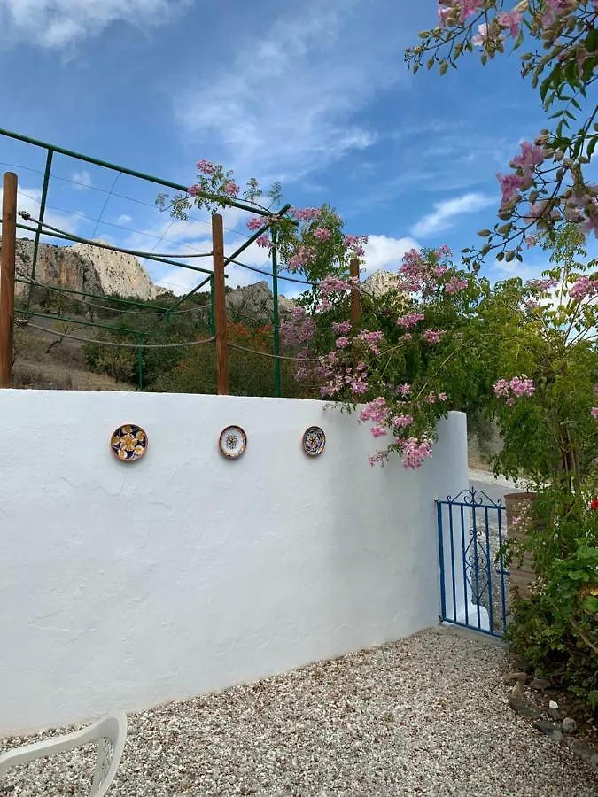 Country house La Casita Blanca- La Almona Chica Guest House El Chorro